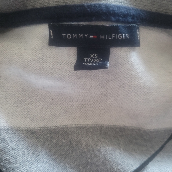 Tommy Hilfiger White and Gray Striped Cardigan XS - Picture 7 of 7